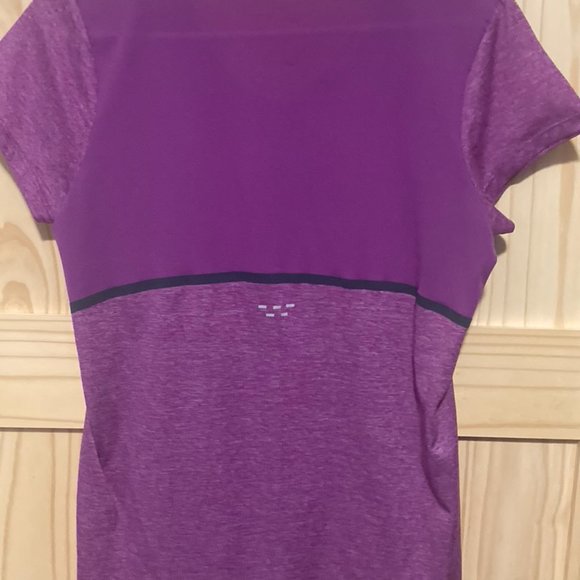 Champion T-Shirt - Picture 5 of 5